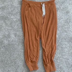 Aerie 3/4 length joggers